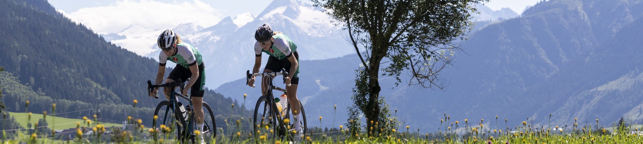 Fietsvrouwen met gletsjer