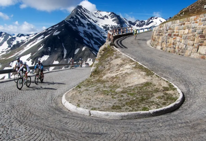 Fietsvrouwen Grossglockner
