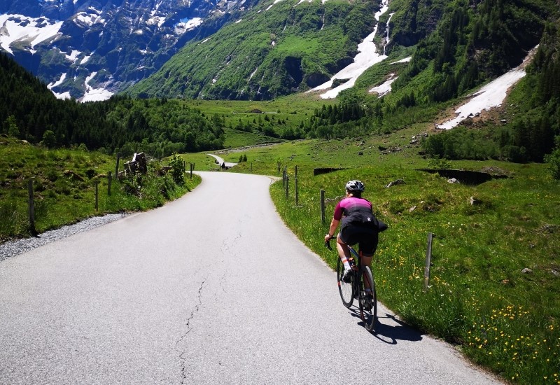 Rit naar Hintersee tijdens de racefiets reis van Sportchalet en Fietsvrouwen.